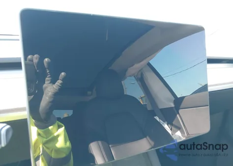 2022 Tesla Model Y Performance Dual Motor All-Wheel Drive из США, поврежденный, VIN 7SAYGDEF6NF408498